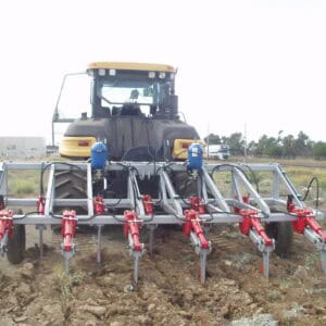 Yeomans plow- fitted with stump jump cylinders working in rocky ground