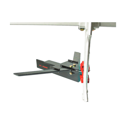 Yeomans Wobble Blade unique pivoting design allows the blades to move side-to-side, helping the system work around rocks and obstacles without stopping